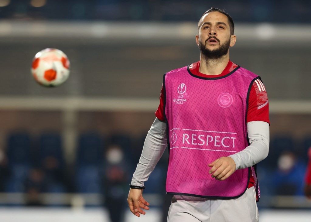 Manolas