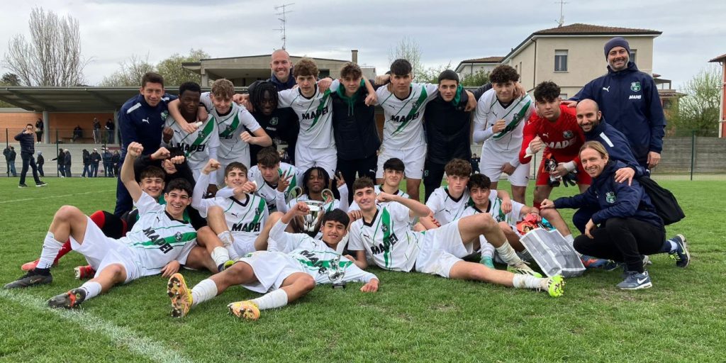 U16